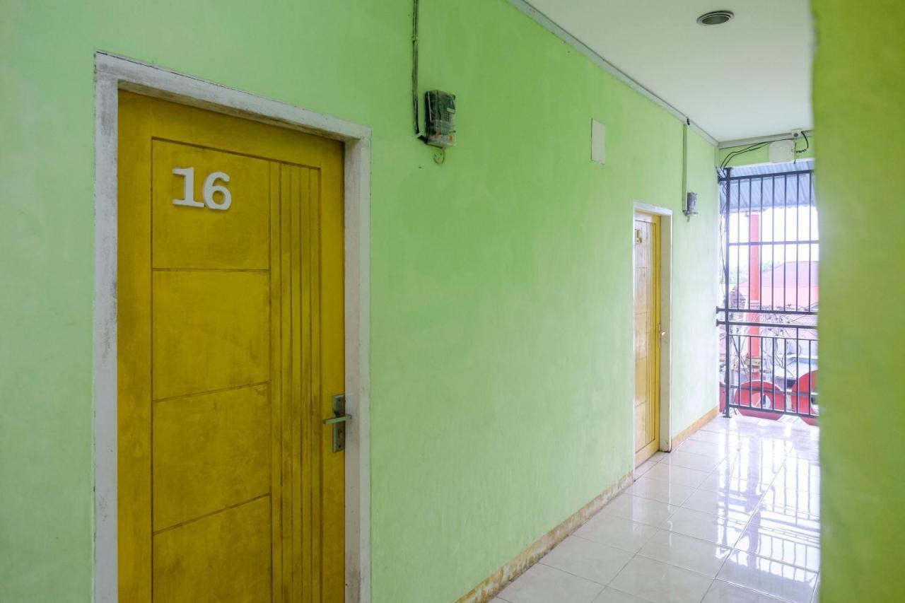 Hotel Reddoorz Near Politeknik Manado Extérieur photo
